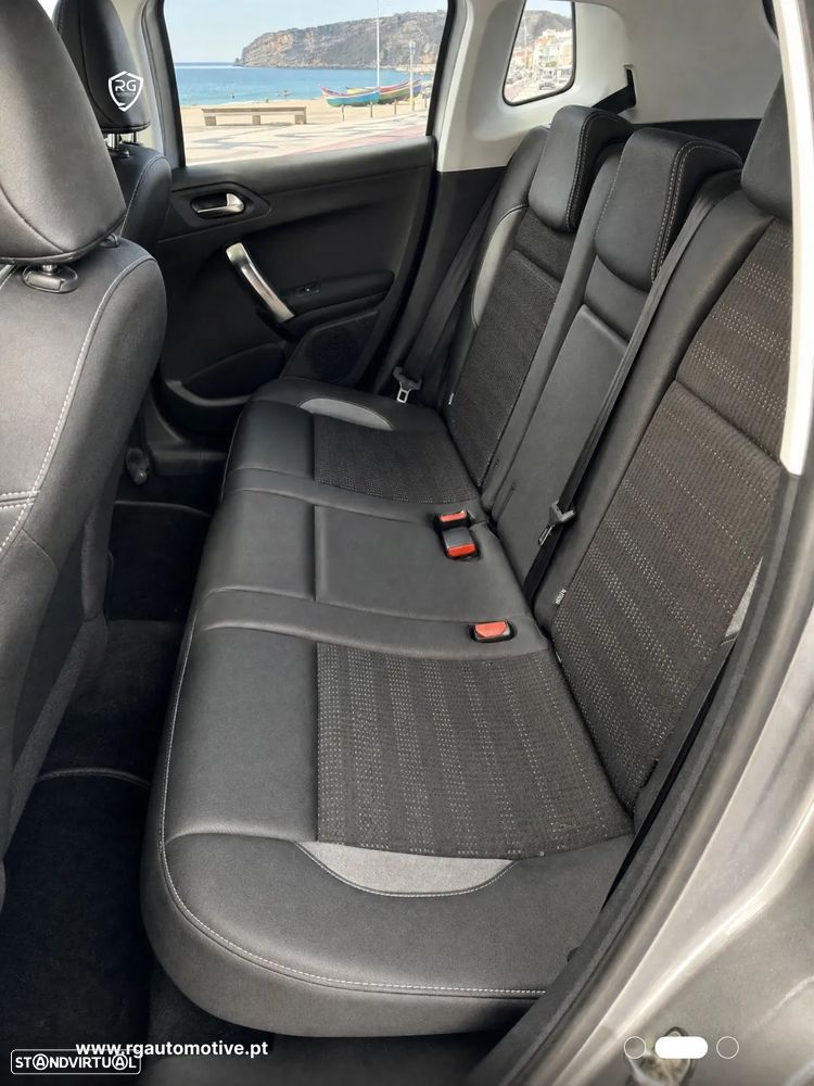 Peugeot 2008 PureTech 110 GPF Stop&Start EAT6 Allure - 3