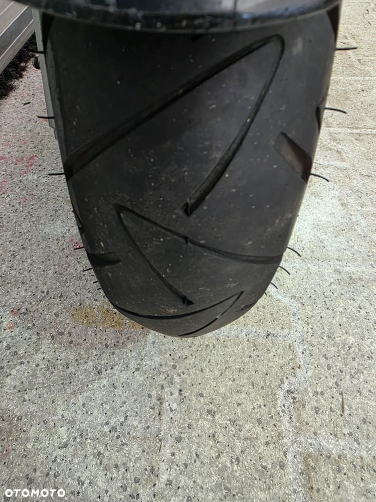 Suzuki Burgman - 14