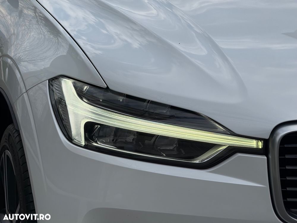 Volvo XC 60 D5 AWD R-Design - 36