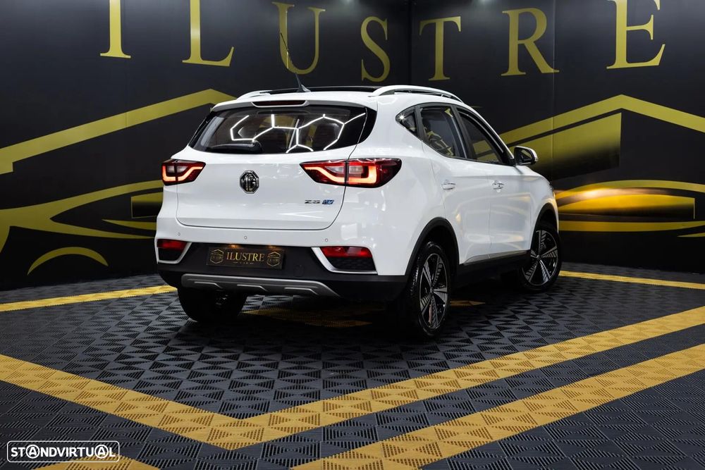 MG ZS EV 44.5 kWh Luxury - 7