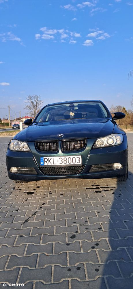 BMW Seria 3 318i - 3