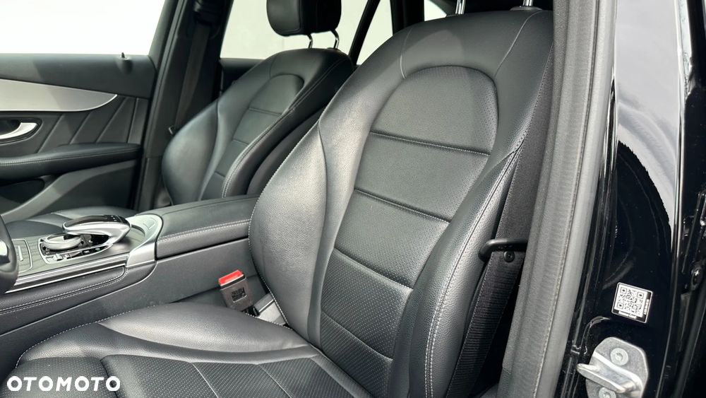 Mercedes-Benz GLC 300 4Matic 9G-TRONIC - 10