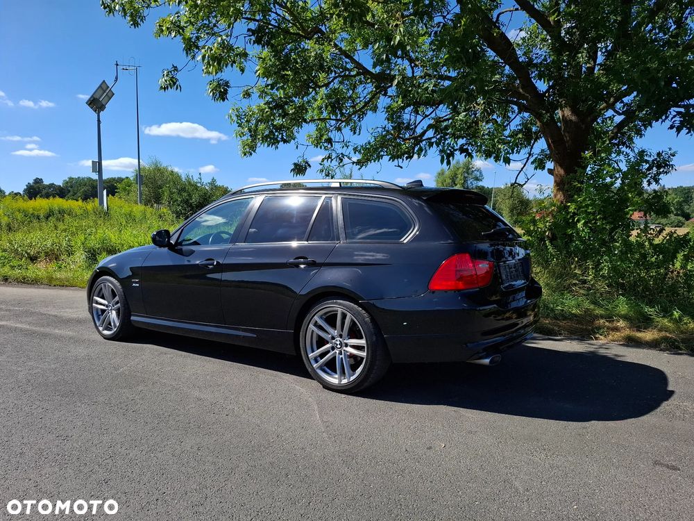 BMW Seria 3 320d xDrive - 2