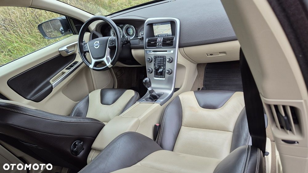 Volvo XC 60 D3 R-Design - 5