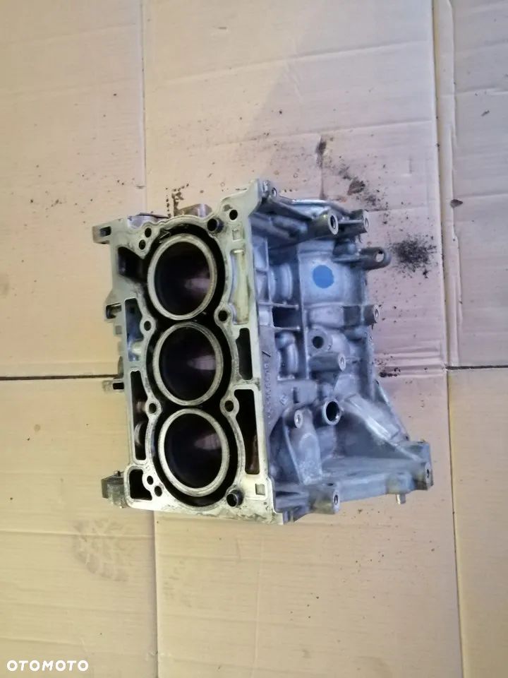 Silnik blok silnika dół Renault Dacia 0.9 TCE H4B - 2