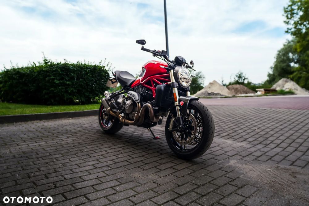 Ducati Monster - 4