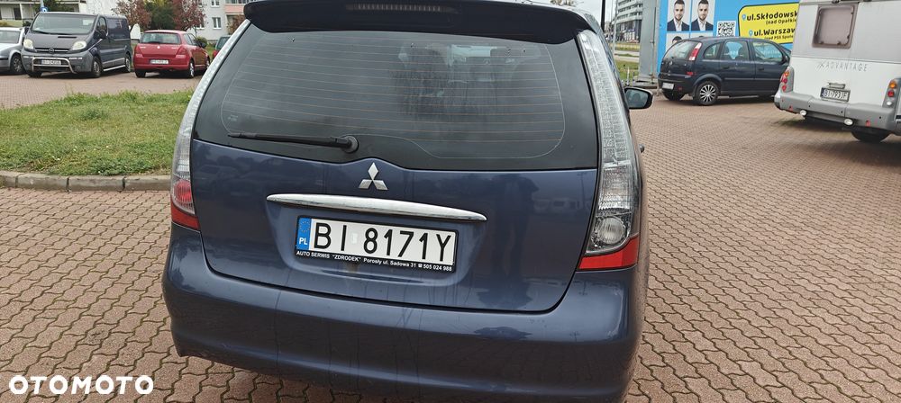 Mitsubishi Grandis 2.4 Intense - 4