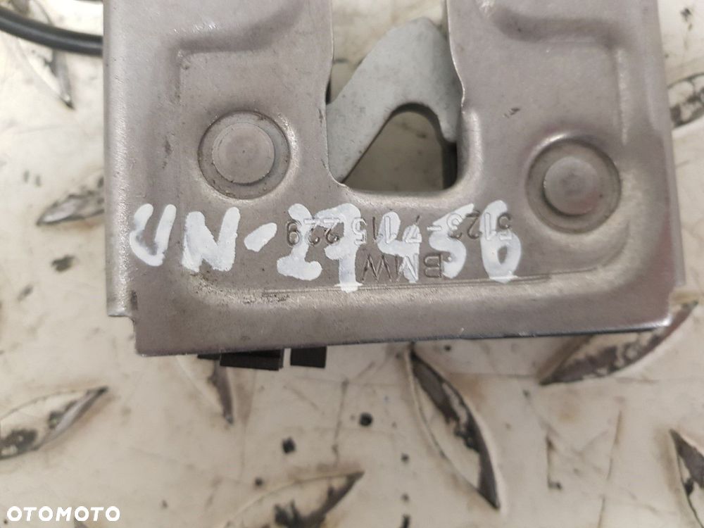 ORYGINALANY ZAMEK RYGIEL MASKI  BMW E60 E61 E63 E84 E87 E90 7115229 - 6