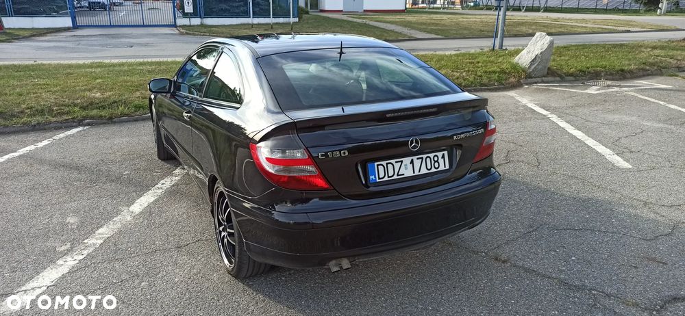 Mercedes-Benz Klasa C 180 Kompressor Sportcoupe - 4