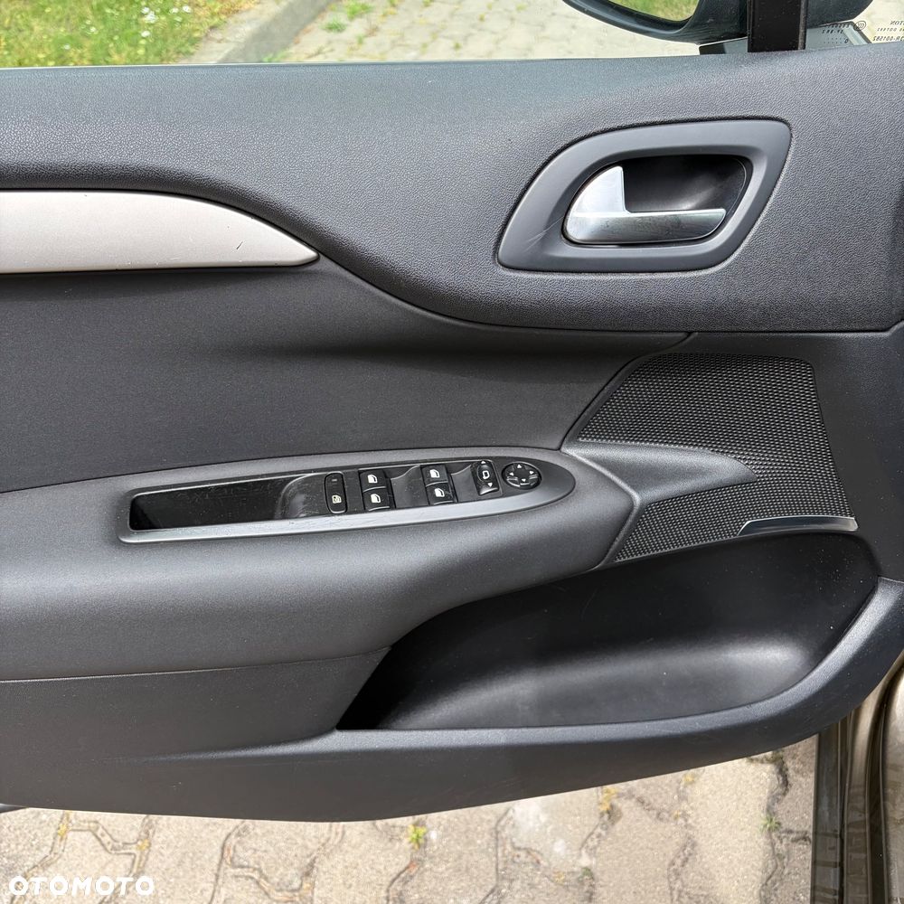 Citroën C4 VTi 120 Exclusive - 13