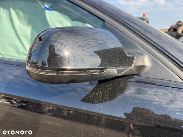 LUSTERKO PRAWE AUDI A4 B8  LY9T - 3