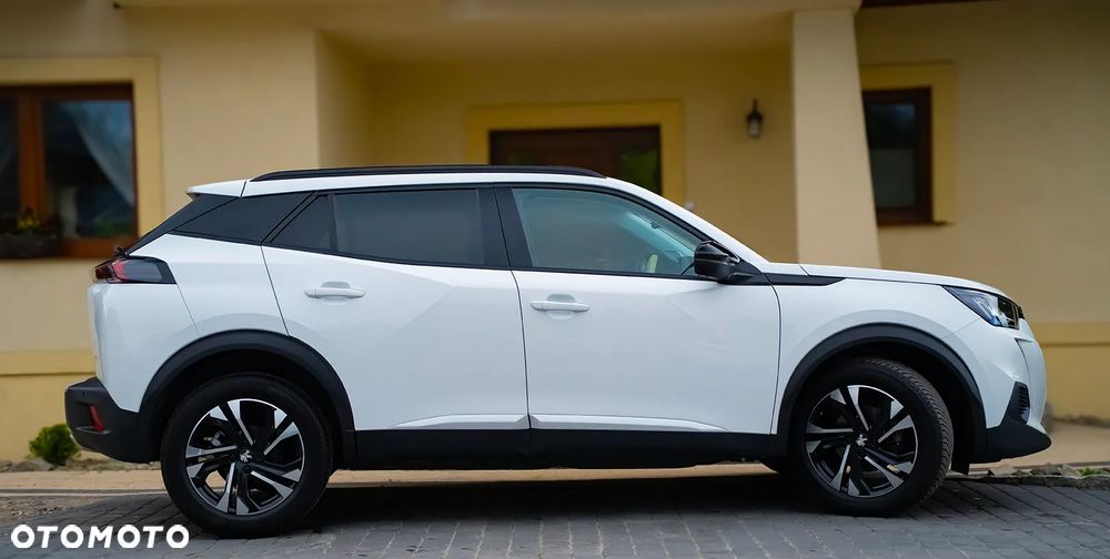 Peugeot 2008 1.2 PureTech Allure Pack S&S - 19