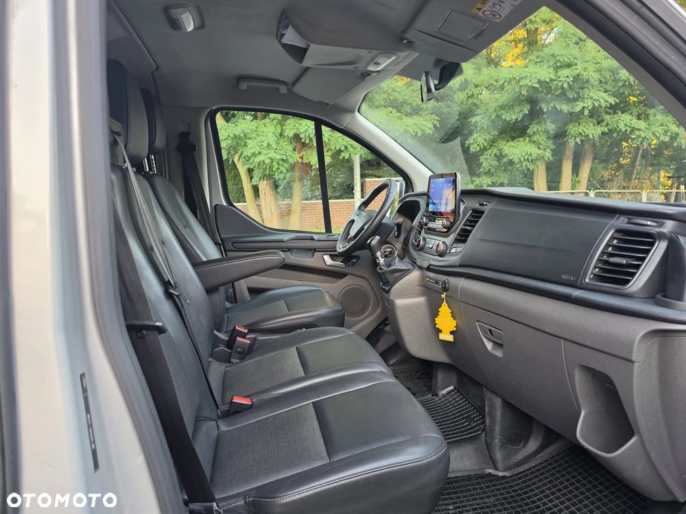 Ford Transit Custom - 13