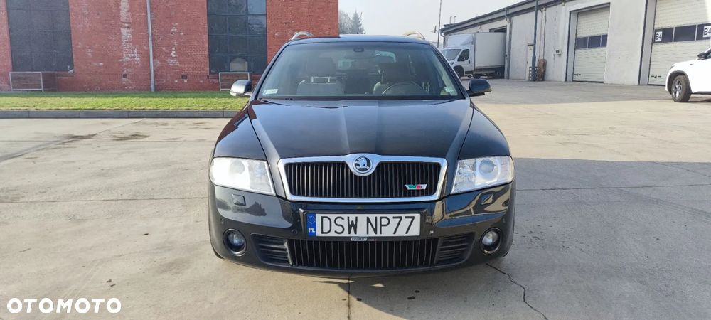 Skoda Octavia 2.0 TDI DPF RS - 2