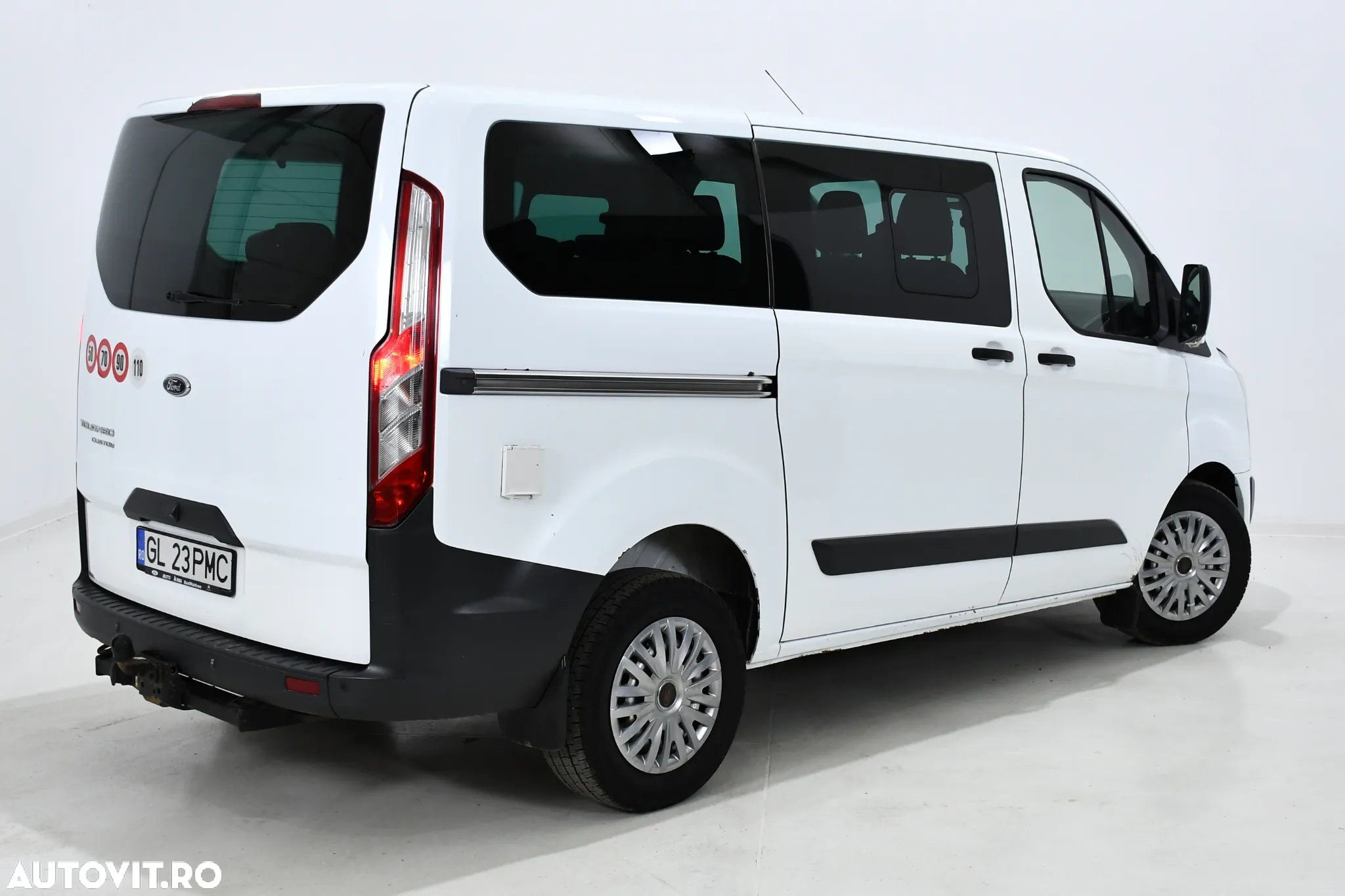 Ford Tourneo Custom - 10
