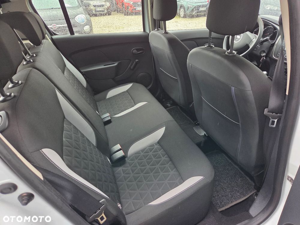 Dacia Sandero TCe 90 Celebration - 9