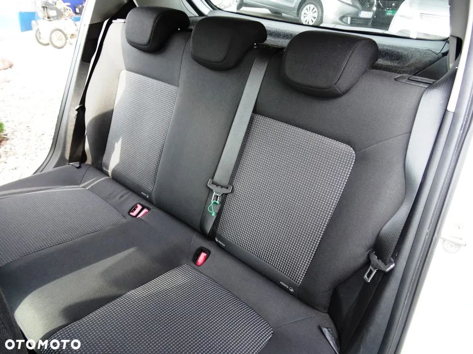 Opel Corsa 1.2 16V Enjoy - 17
