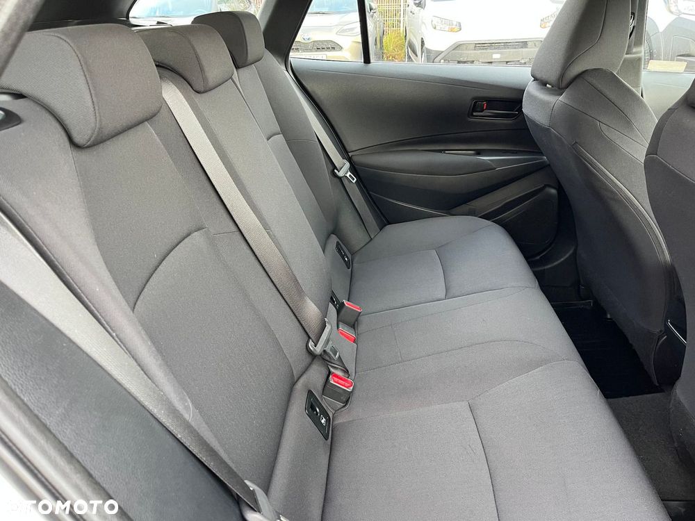 Toyota Corolla 1.8 Hybrid Active - 29