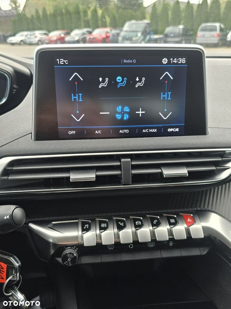 Peugeot 5008 - 27