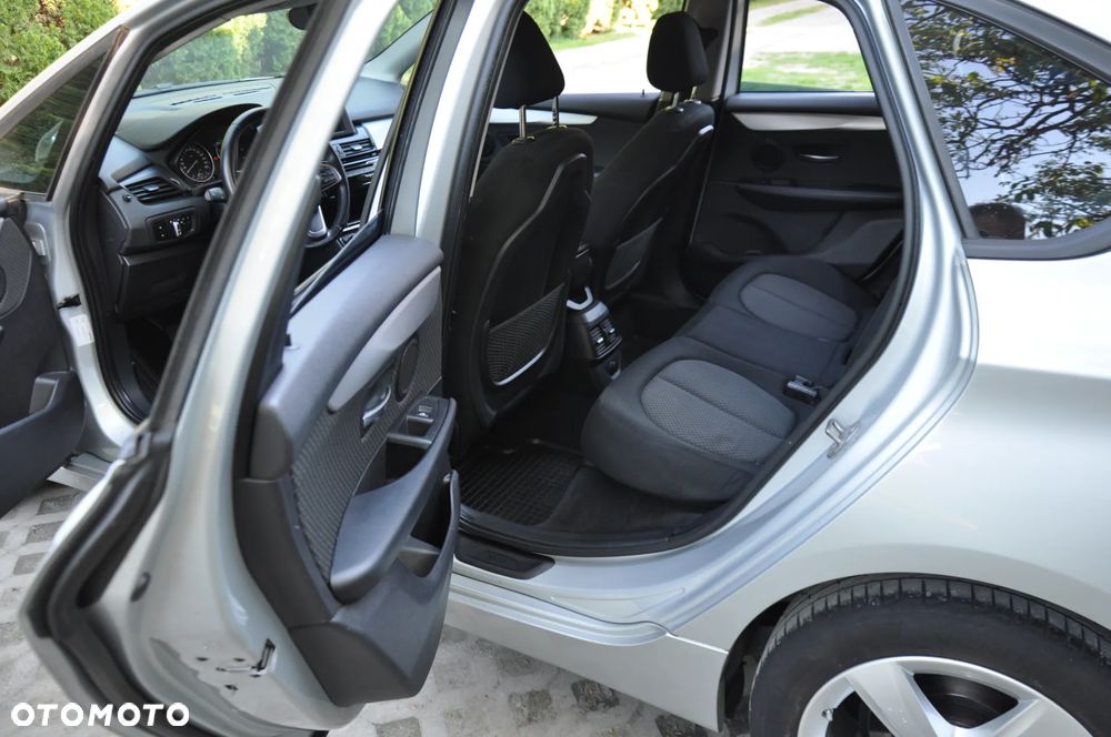 BMW Seria 2 218d Advantage - 31