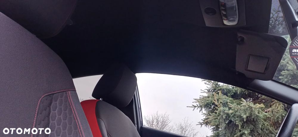 Ford Fiesta 1.0 EcoBoost S&S ST-LINE Red - 22