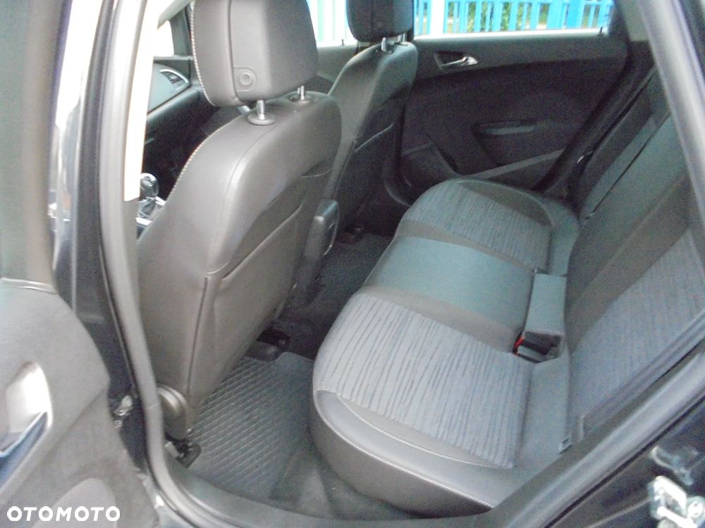 Opel Astra 1.4 Turbo ENERGY - 10