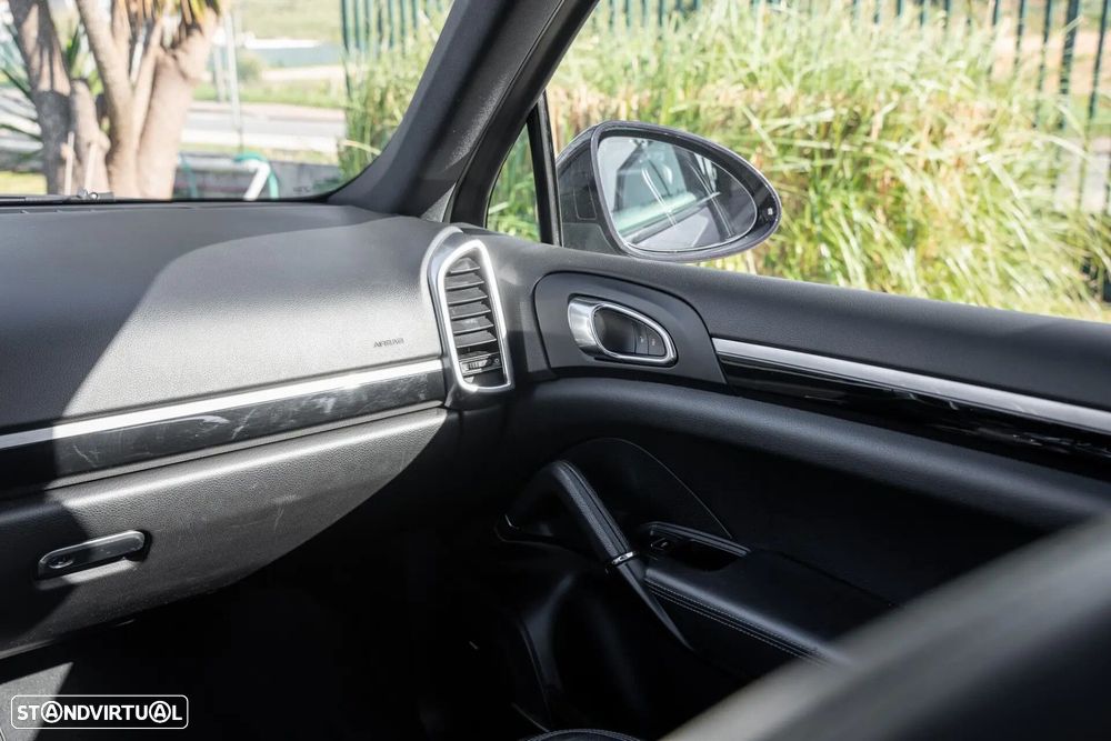 Porsche Cayenne S E-Hybrid - 21