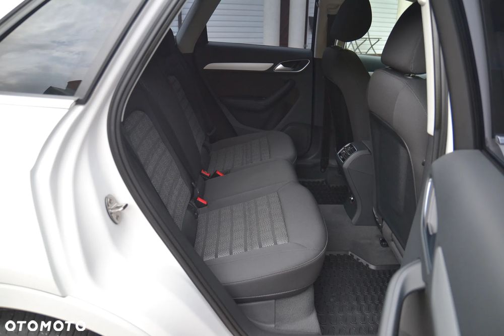 Audi Q3 2.0 TDI Sport - 16