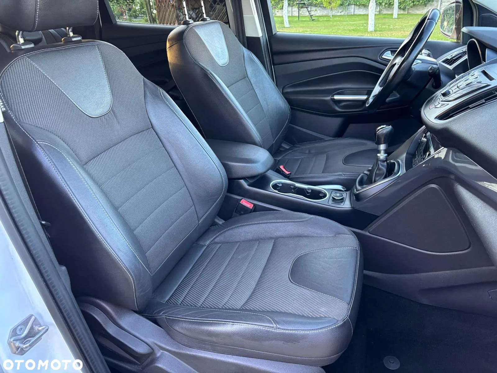 Ford Kuga 1.5 EcoBoost 2x4 SYNC - 24