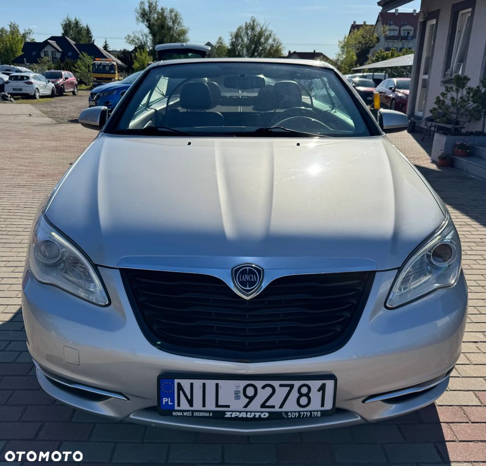 Chrysler 200 - 4