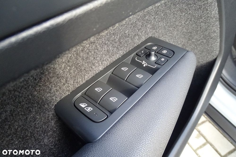 Volvo XC 40 2024