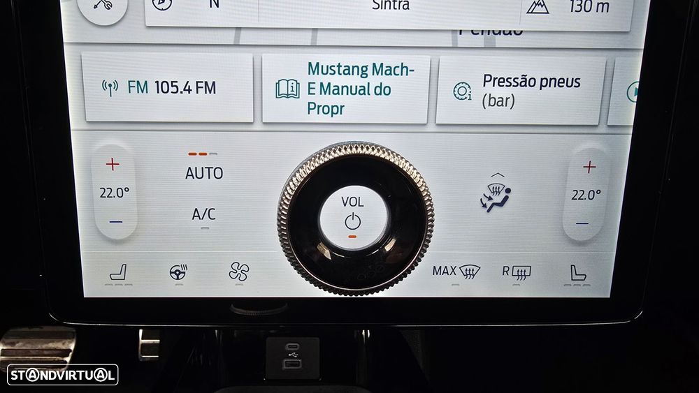 Ford Mustang Mach-E AWD - 45