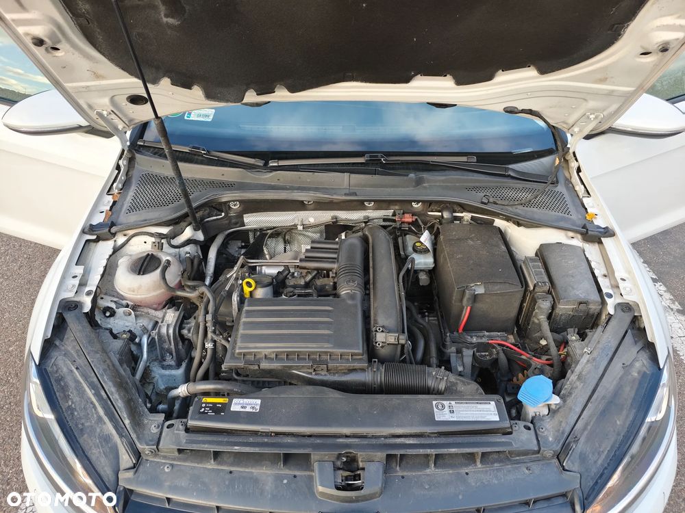 Volkswagen Golf - 13