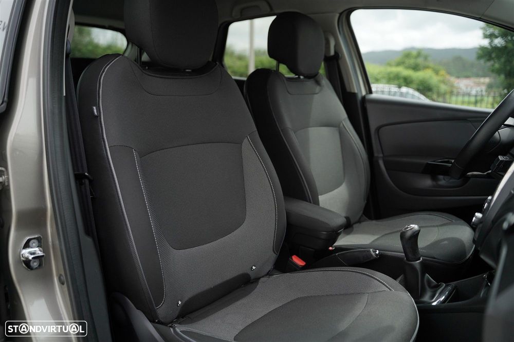 Renault Captur 1.5 dCi - 25