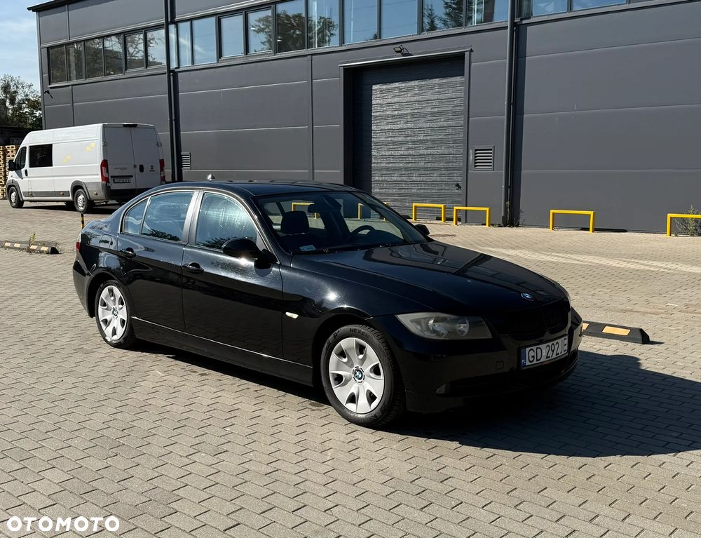 BMW Seria 3 318I 2007 photo 4