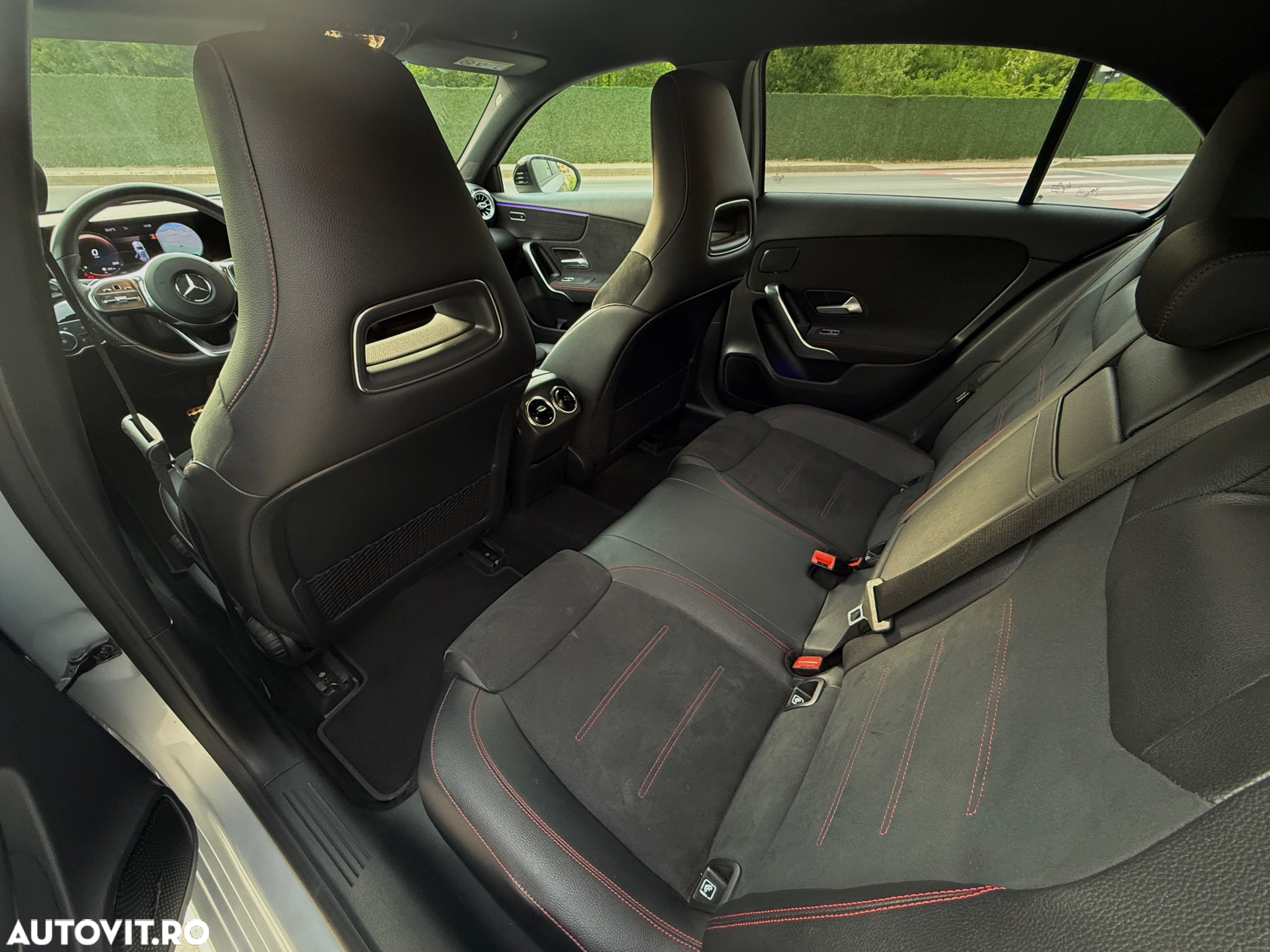 Mercedes-Benz A 200 4MATIC Aut. - 11