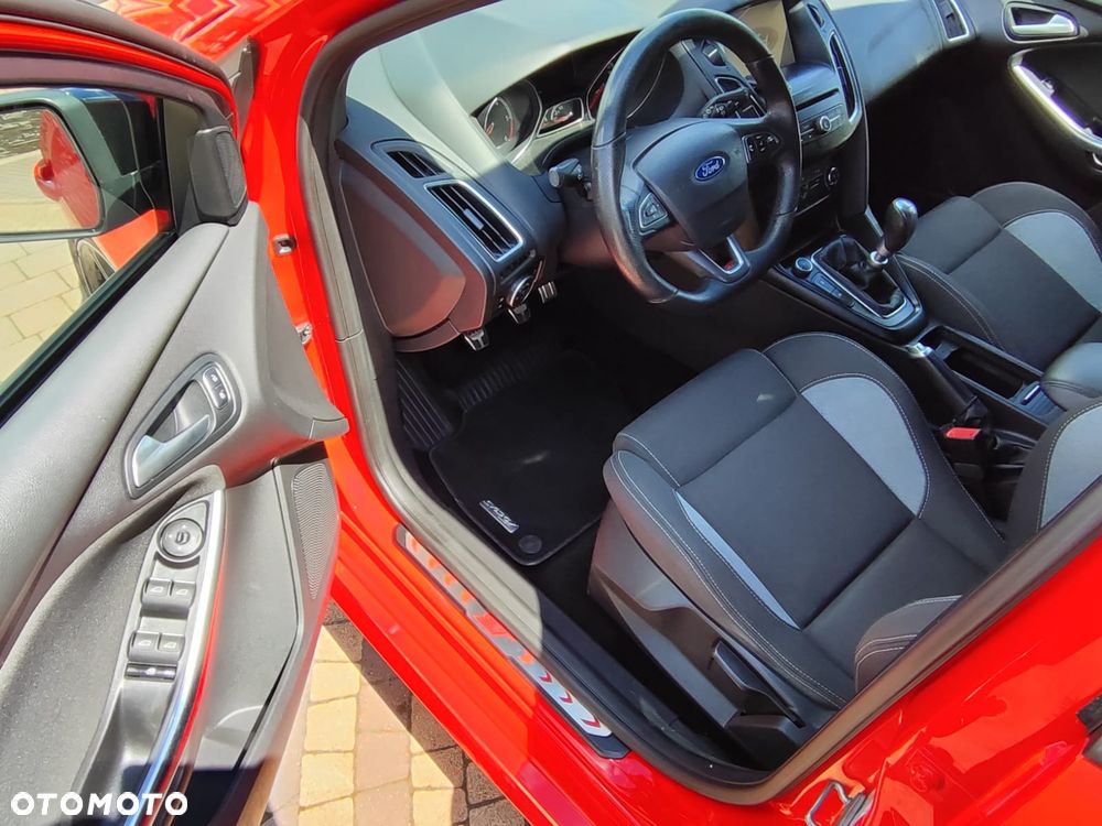 Ford Focus 2.0 TDCi ST - 9