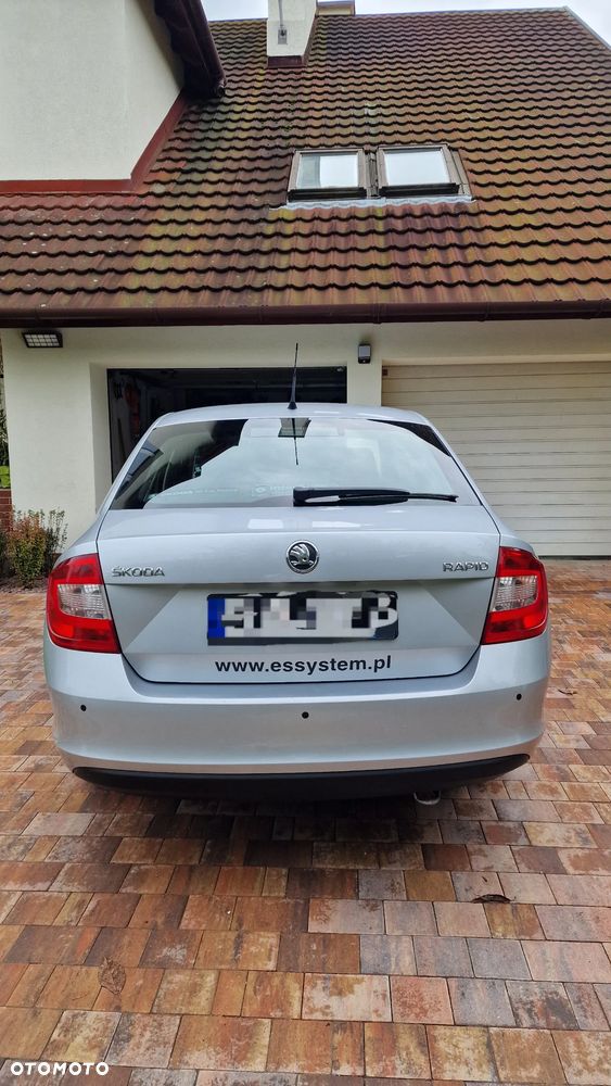 Skoda Rapid 2014 photo 2