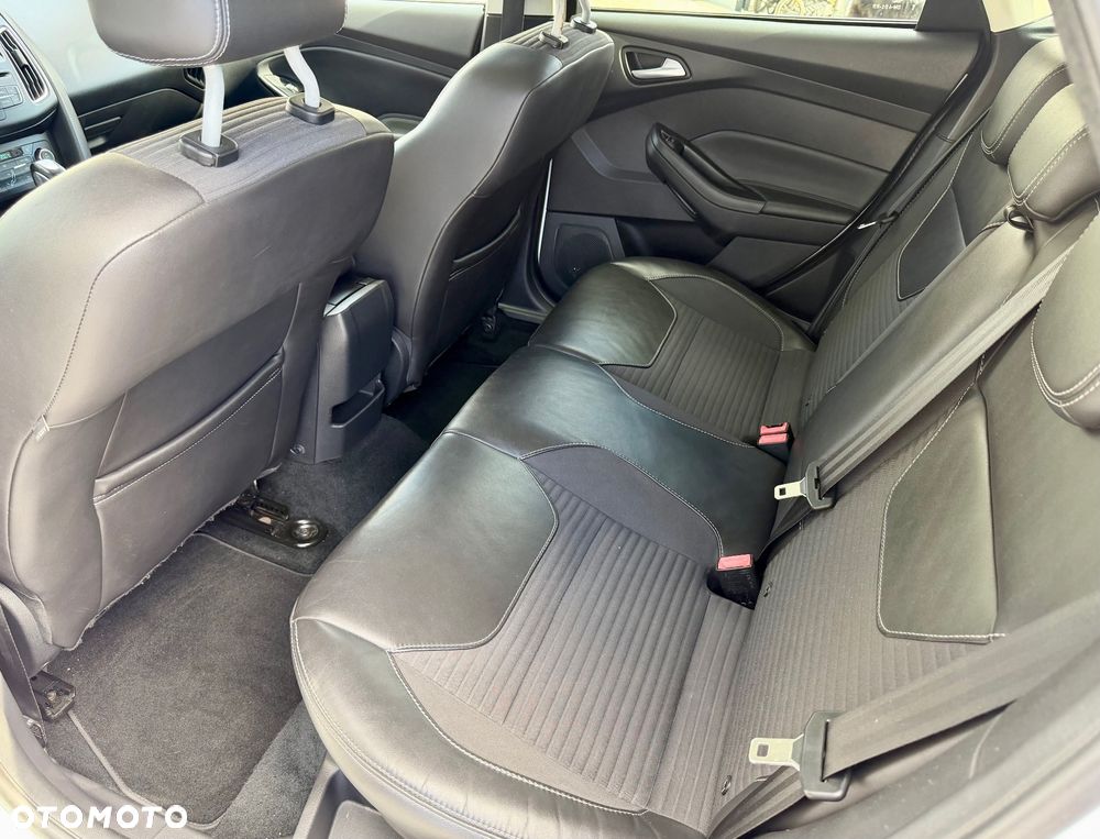 Ford Focus 2.0 TDCi Titanium ASS PowerShift - 24