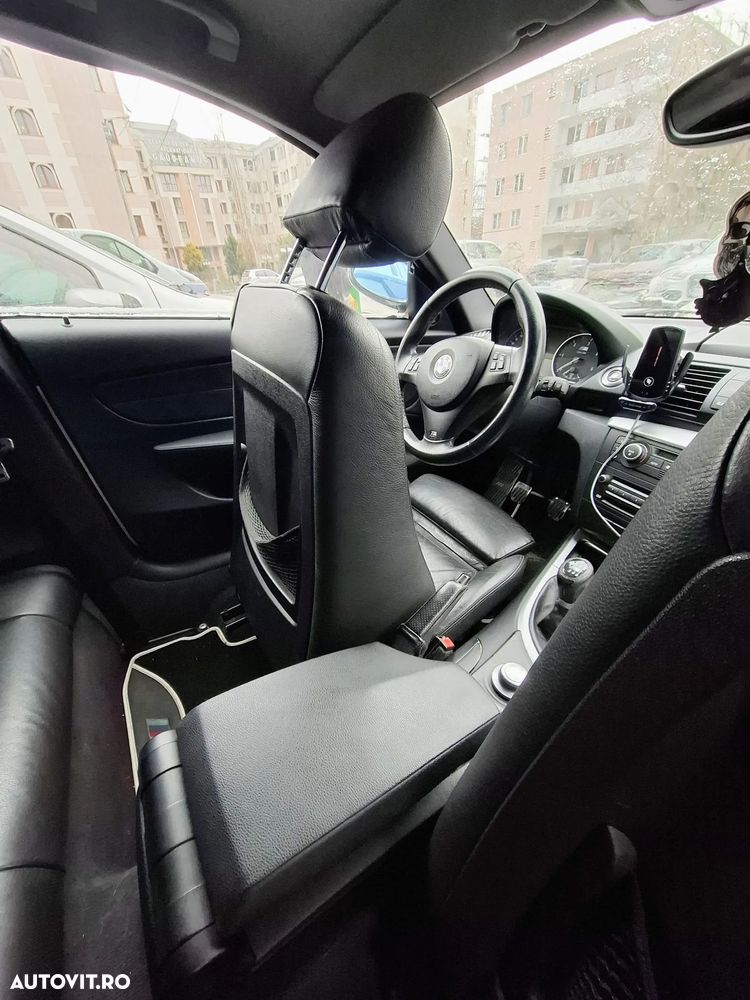 BMW Seria 1 123d Coupe - 18