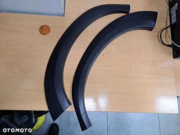 LISTWA BŁOTNIKA TYŁ VOLVO XC70 PRAWA LEWA 07-16