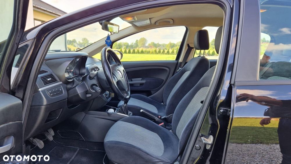 Fiat Grande Punto - 5