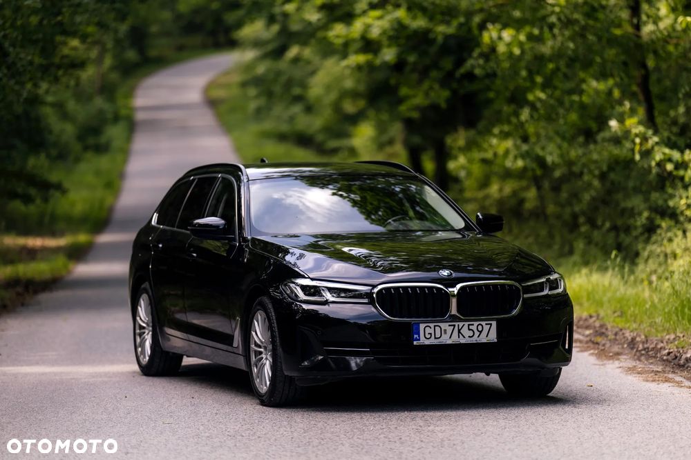 BMW Seria 5 530i mHEV Luxury Line - 1