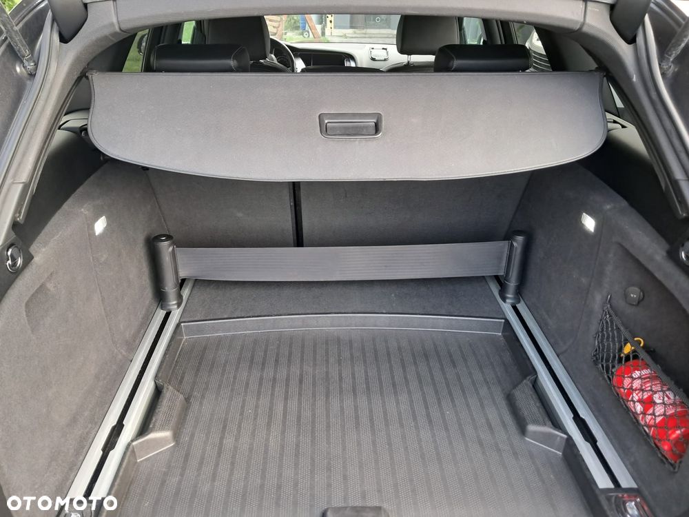 Audi A4 Avant 2.0 TDI Multitronic - 25