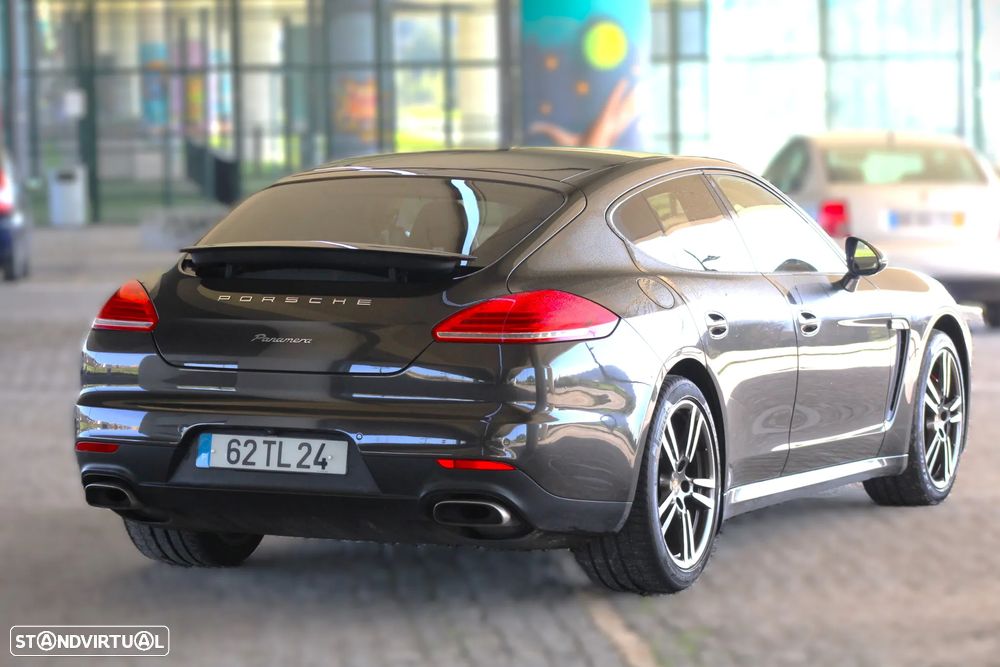 Porsche Panamera Platinum Edition - 10