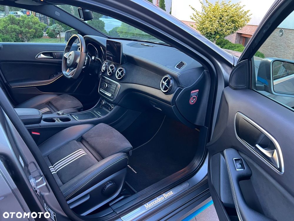 Mercedes-Benz Klasa A 180 7G-DCT AMG Line - 22