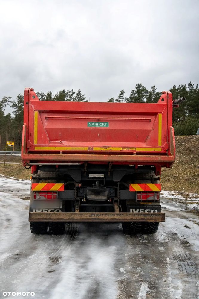 Iveco Trakker 6x4 - 4