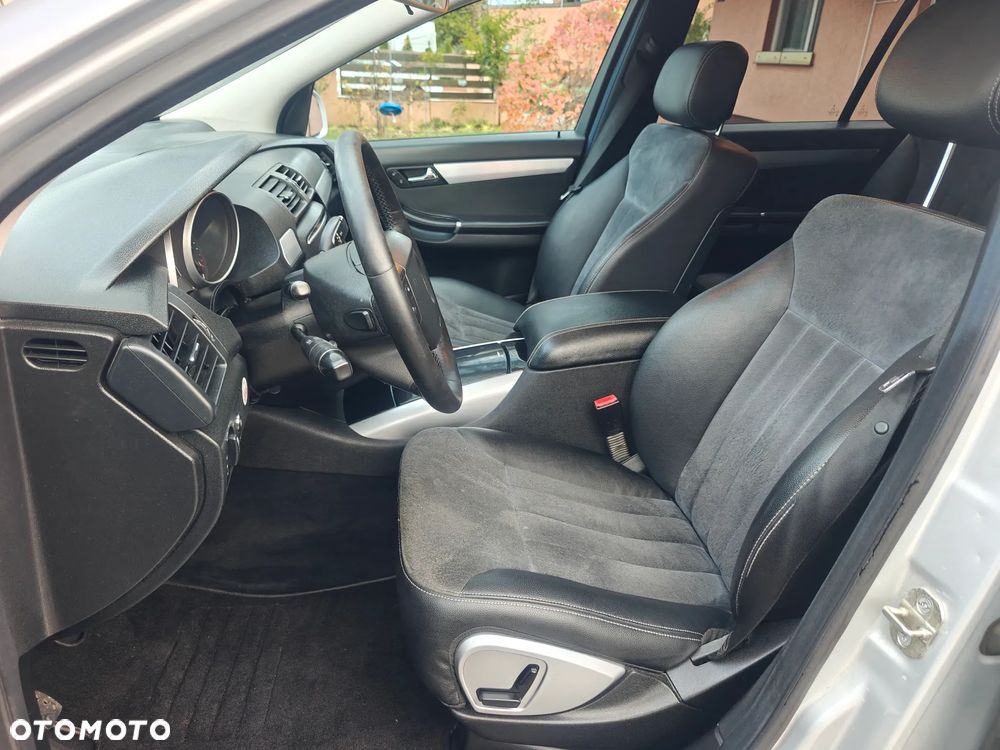 Mercedes-Benz Klasa R 320 CDI 4Matic 7G-TRONIC DPF - 21