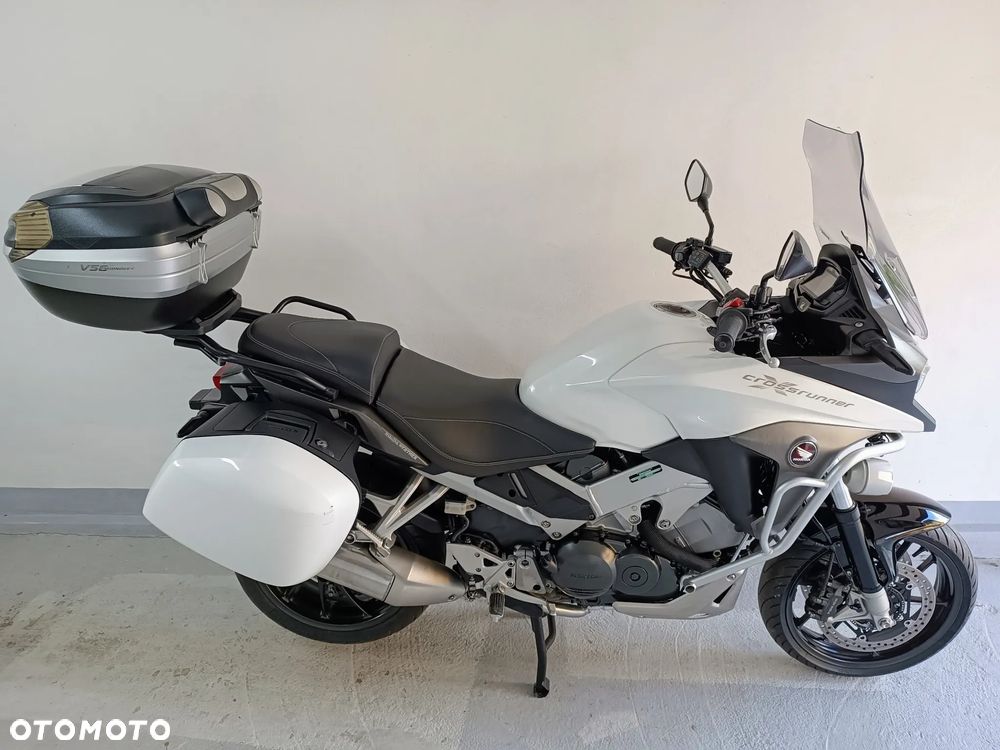 Honda VFR - 4