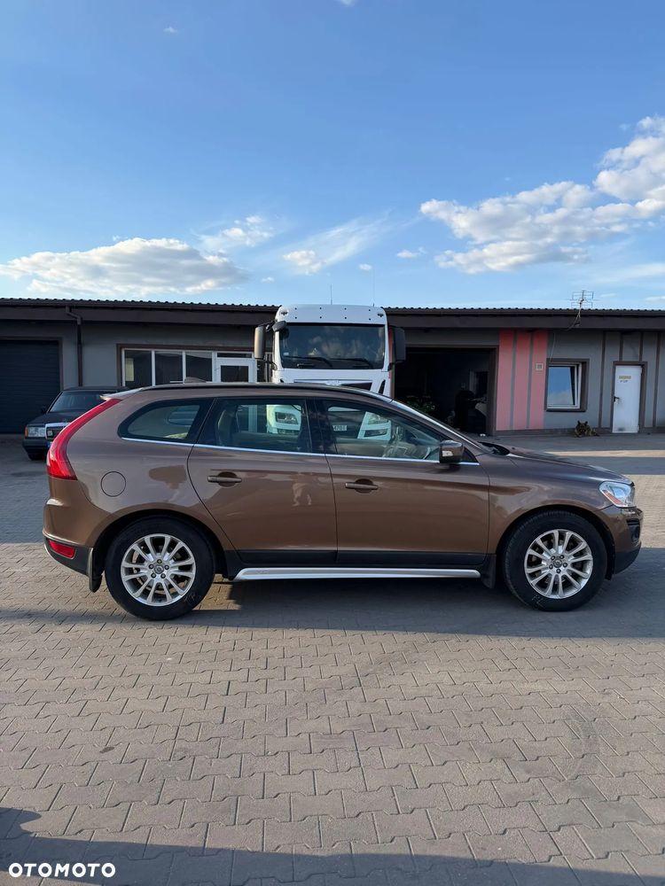 Volvo XC 60 - 6